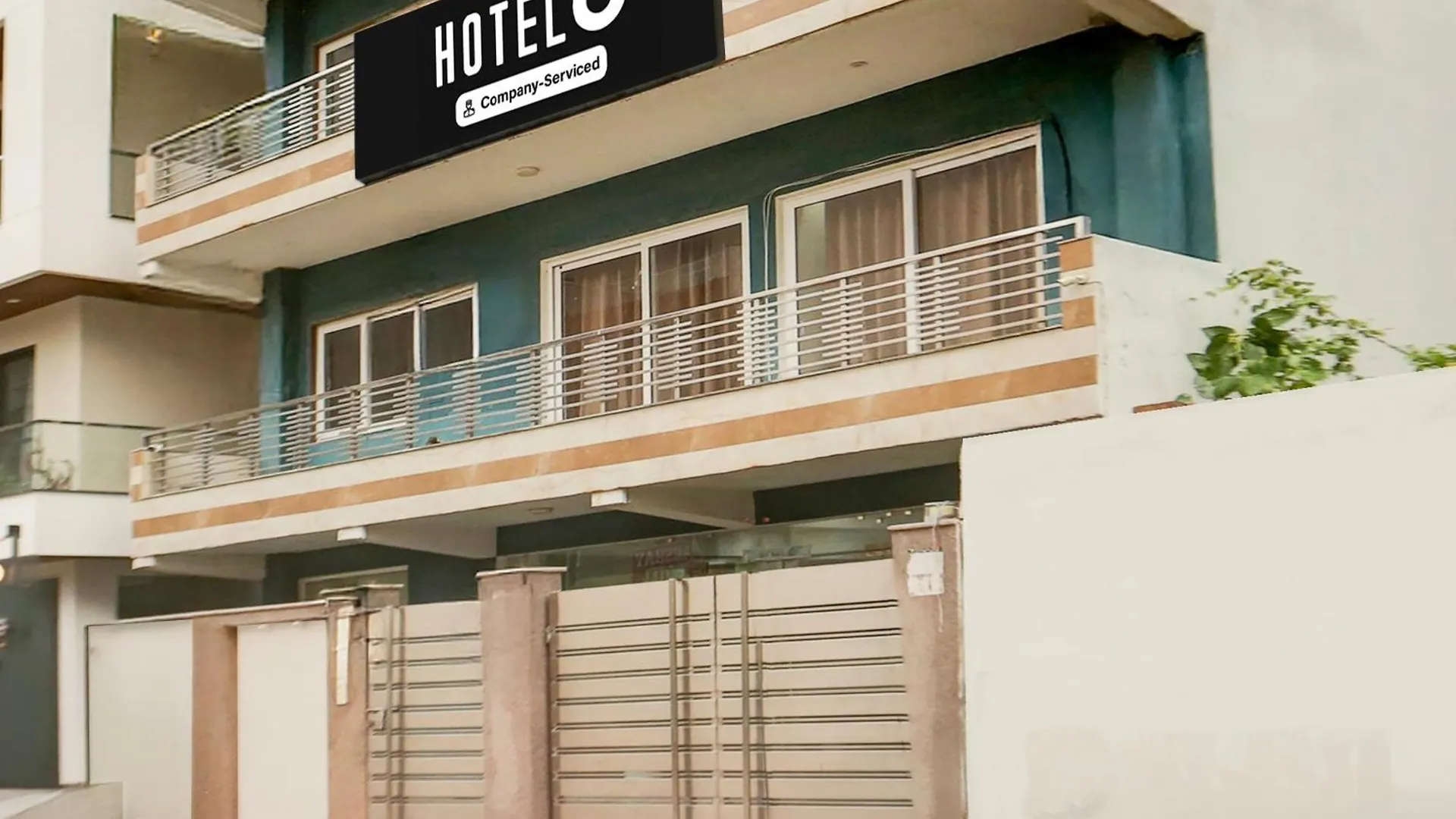 Super Hotel O Subhash Chowk Near Medanta Hospital Formerly L B Residency Gurgaon